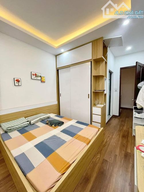 Nhà Đẹp Hai Bà Trưng - hiếm có khó tìm 37m² x 5 Tầng giá hơn 5 tỷ - 1