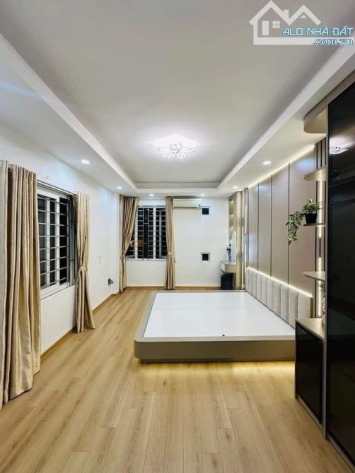 Nhà Đẹp - Hoàng Mai - HN 32m² x 5 tầng 5,8 tỷ - 1