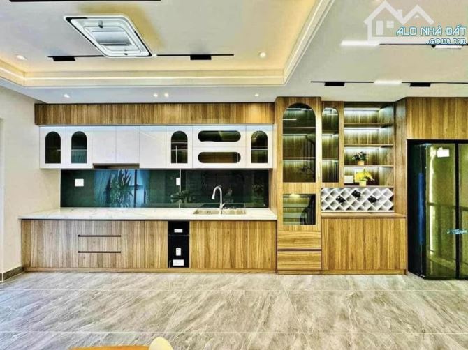 CHỦ NHÀ NHỜ BÁN HỘ NHÀ VĨNH PHÚC BA ĐÌNH 50M2 6TẦNG-THANG MÁY-50M Ô TÔ-MT RỘNG NHỈNH 7TỶ - 1