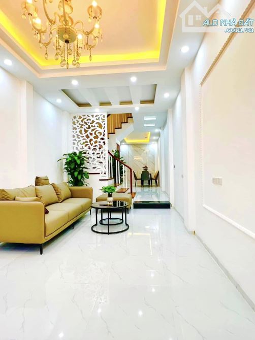 BÁN NHÀ ĐỘI CẤN - BA ĐÌNH - DT:50M2 - 5T - GIÁ 9.9 - TỶ FULL ĐỒ - 2 THOÁNG - 1