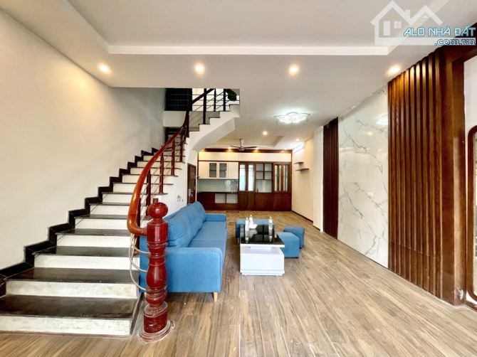 BÁN NHÀ ĐẸP RIÊNG PHƯỜNG PHÚ LA  50m2, MT 5m, OTO, KINH DOANH. CHỈ 12 tỷ 5 - 1