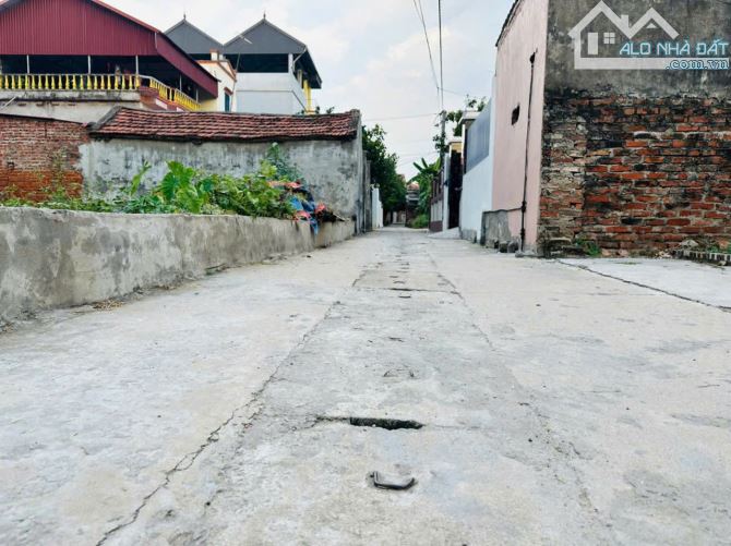 Bán 48,9m2 đất, FULL thổ cư, ngõ ô tô, Thôn Phù Trì,xã Kim Hoa, Mê Linh, Hà Nội