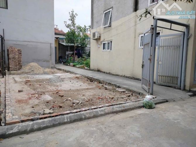 Bán đất giang biên, lô góc, oto vào, vừa tầm tiền - 2