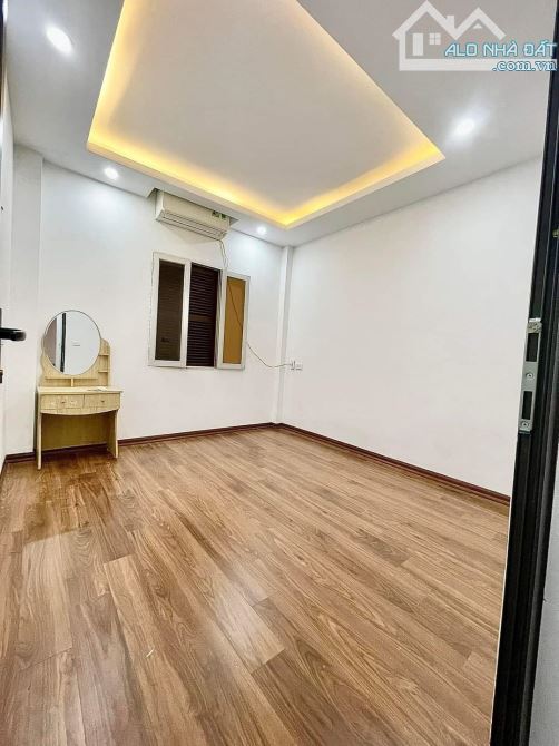 Nhà Đẹp Hai Bà Trưng - hiếm có khó tìm 37m² x 5 Tầng giá hơn 5 tỷ - 2