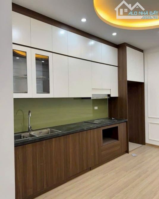 Bán Nhà Phân Lô Phố Tô Hiệu , 50m2 , Nhà 5 Tầng , Gara Ô Tô , Kinh Doanh , Giá 10,5Tỷ - 1