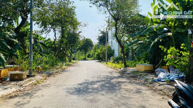 Bán đất biệt thự mặt đường Phạm Đôn Lễ gần chợ Thạnh Mỹ Lợi Quận 2 (200m2) 110 tr/m2 - 3