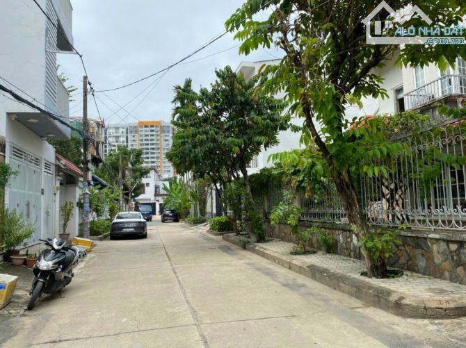 Nhà khu cư xá nguyễn trung trực 3 Tháng 2, phường 12, quận 10. DT ngang 6 x 20m. 23 tỷ - 4