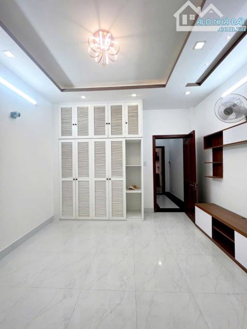 Bán Nhà Hẻm Ô Tô Huỳnh Tấn Phát Quận 7 DT 50m2 Giá 6 tỷ 300 - 4