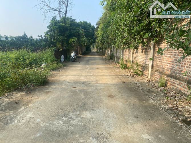 Chủ cần bán lô đất 1341m-300tc ngoài quy hoạch, xung quanh hàng xóm biệt thự làng hà nội