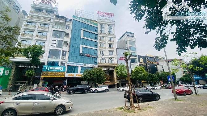 Nhỉnh 61 tỷ có tòa văn phòng 100m 7 tầng phố Đặng Văn Ngữ.