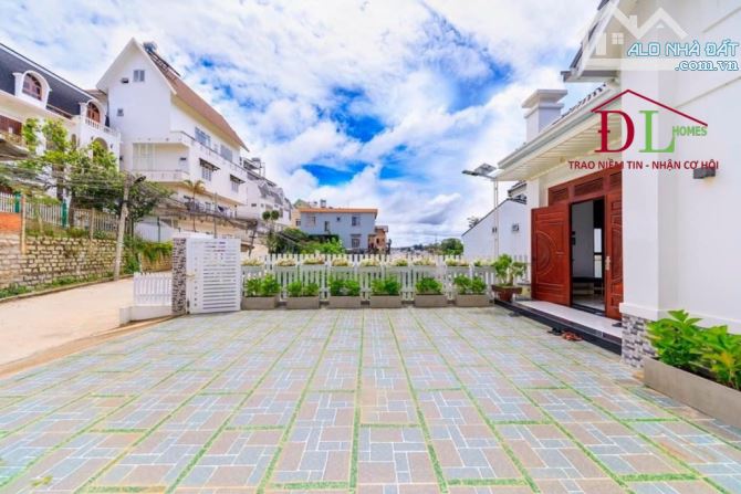 BÁN NHANH villa Gio An Đà Lạt 2 mặt thoáng cực xinh 300m2 chỉ 13,9 tỷ TL