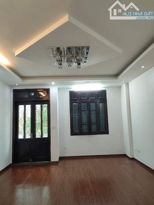 Bán Nhà Lô Góc KĐT Văn Quán Hà Đông, 3 Mặt Thoáng, 112M², 5 Tầng, 28 Tỷ. Nơi Đẳng Cấp Sống