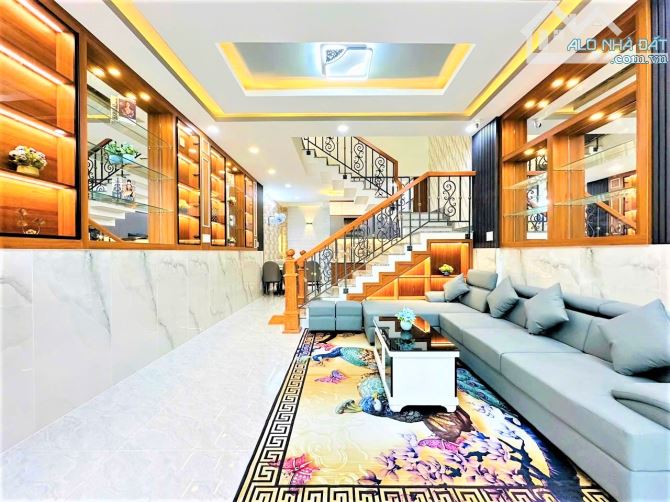 Bán nhà Đường Hòa Hảo Quận 10 HXH 48m2 5T chỉ 8.1 tỷ.