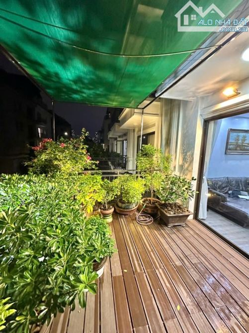 Liền kề Green Park 75m2 X 6T thang máy nhà đẹp về ở ngay. 2 thoáng - 1