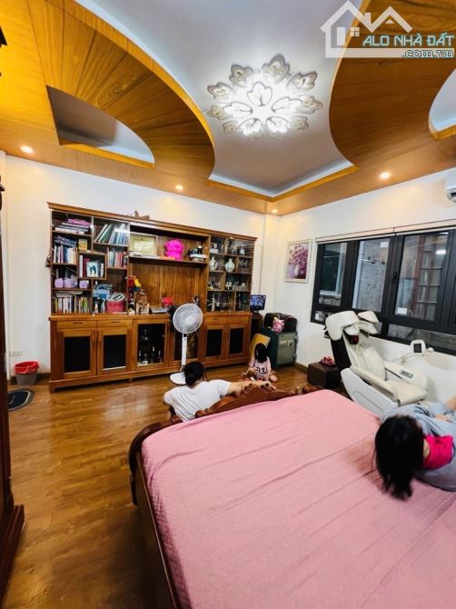 SIÊU PHẨM NHÀ NGỌC HỒI THANH TRÌ 48mX 5T giá 5,2 tỷ Nội thất sin xò - ô tô - 2
