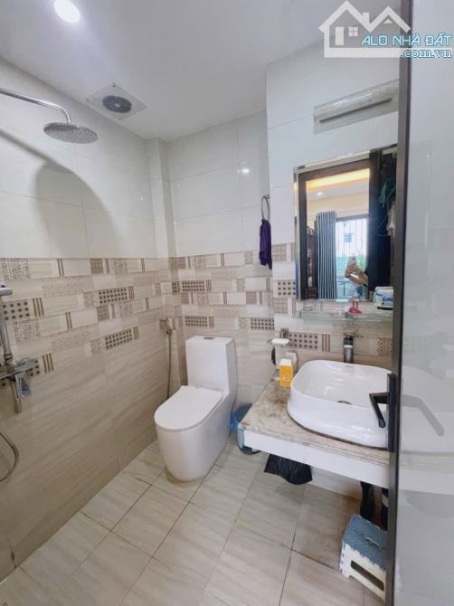 Siêu Hiếm Bán nhà Ngọc Thụy–Long Biên- Lô Góc,oto 7 chỗ vào nhà - nhỉnh 6 tỷ (thương luơng - 2