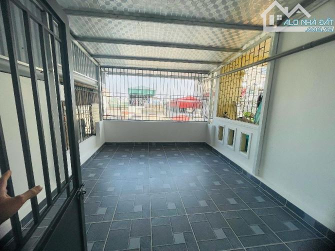 Phố Trương Định -NHÀ ĐẸP -GIÁ RẺ - TIỆN ÍCH NGẬP TRÀN DT 40m2 -5 TẦNG -3 Ngủ -GIÁ HƠN 6 tỷ - 2