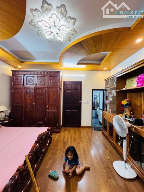 SIÊU PHẨM NHÀ NGỌC HỒI THANH TRÌ 48mX 5T giá 5,2 tỷ Nội thất sin xò - ô tô - 3