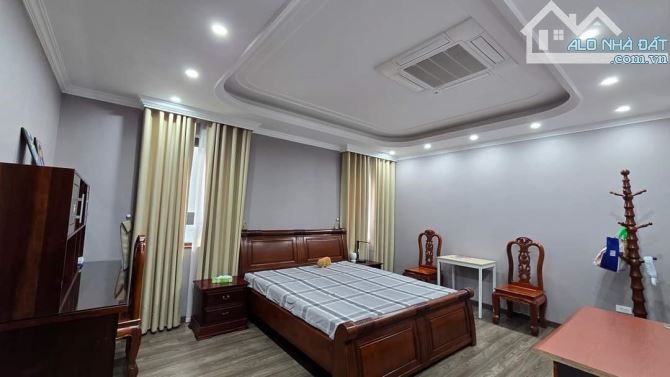 BÁN NHÀ CẦU GIẤY DT50M2*MT5,5M*5 TẦNG NHÀ ĐẸP Ở LUÔN, NGÕ THÔNG TO RỘNG, GẦN PHỐ. 11 TỶ - 3