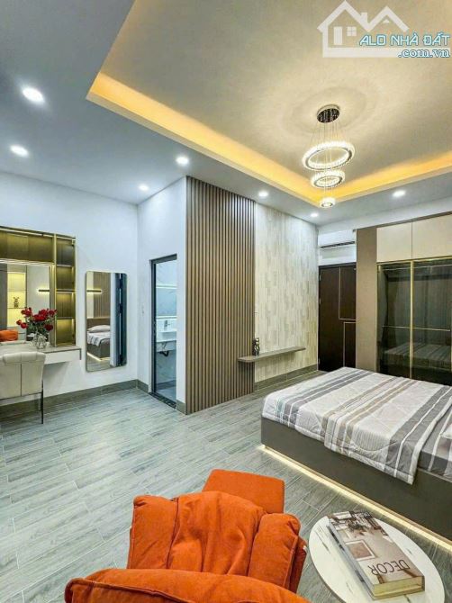 CẢ 3 THẾ HỆ ẤM NO nếu BẠN MUA NGAY NHÀ MẶT TIỀN gần SÔNG HÀN này: 72m² 5 TẦNG 12 PHÒNG - 3