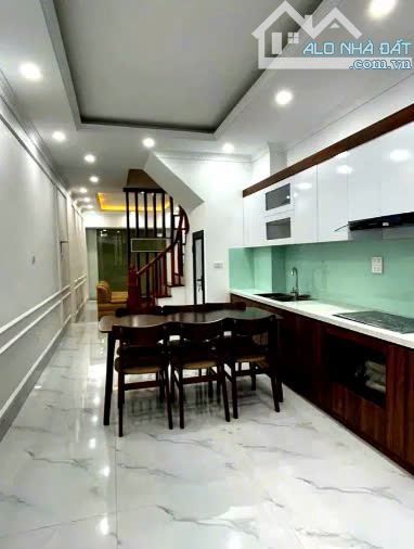 Ngọc Thuỵ Long Biên phân lô quân đội, ô tô đỗ cửa, nở hậu 43m2 giá 7.9 tỷ - 3