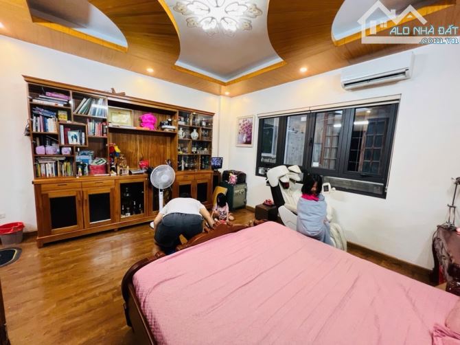 SIÊU PHẨM NHÀ NGỌC HỒI THANH TRÌ 48mX 5T giá 5,2 tỷ Nội thất sin xò - ô tô - 4