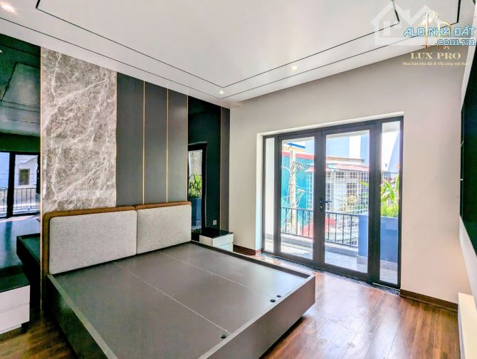 Mở bán siêu phẩm 4 tầng đường Nguyễn Công Trứ, dt 70m2, kinh doanh tốt - 4