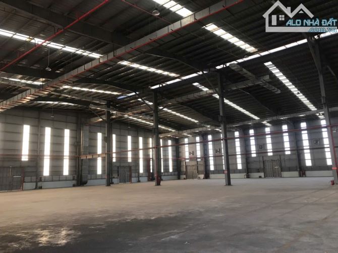 Cho thuê kho xưởng tiêu chuẩn Phường Phùng Chí Kiên 4000m2.