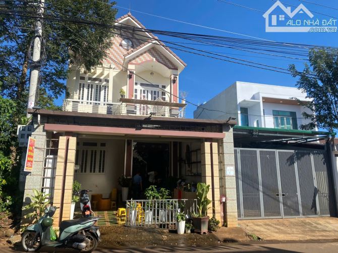 BÁN NHÀ TRỆT MÊ MẶT TIỀN ĐƯỜNG Y MOAN QUA VÀNH ĐAI, TP. BUÔN MA THUỘT - ĐANG CHO THUÊ 6 TR