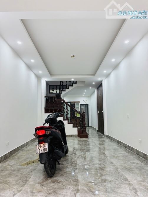 PHỐ LIÊN MẠC BTL HÀ NỘI  🏡 ĐẸP LUNG LINH .SANG TRỌNG ,HIỆN ĐẠI ,Ở CỰC SƯỚNG .3,x tỷ