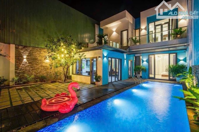 SIÊU PHẨM VILLA 2 TẦNG - 200m RA BIỂN SƠN TRÀ , TP. ĐÀ NẴNG - Chỉ 12.5  tỷ TL.