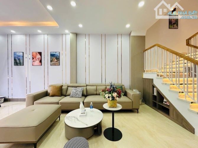 3 TẦNG MT KHU TÊN LỬA VIP - 100m2 - ĐƯỜNG 10M CÓ LỀ - TẶNG FULL NỘI THÂT 👉9,x tỷ