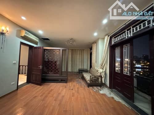 Bán Biệt Thự Lô Góc View Triệu $ Mặt Hồ Văn Quán Hà Đông, 225m2 - 89 Tỷ