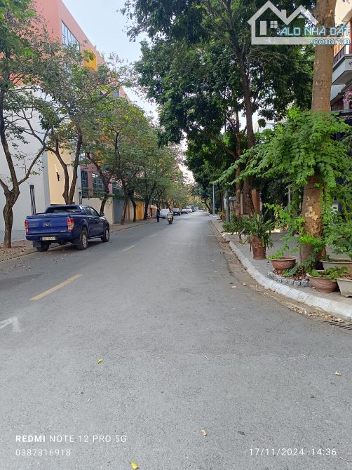 Nhà Nguyễn Sơn 102m x 5tầng, mặt tiền 6m. Giá 24tỷ.