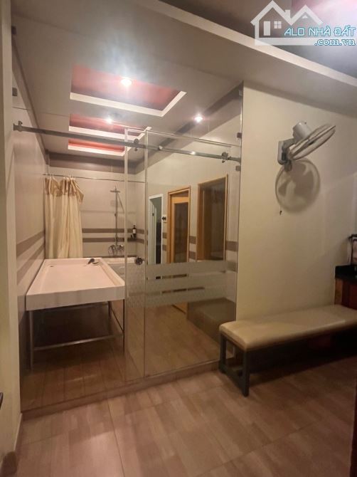 Mặt tiền kinh doanh Tạ Quang Bửu 4x20 80m2 chỉ 18 tỷ - 1