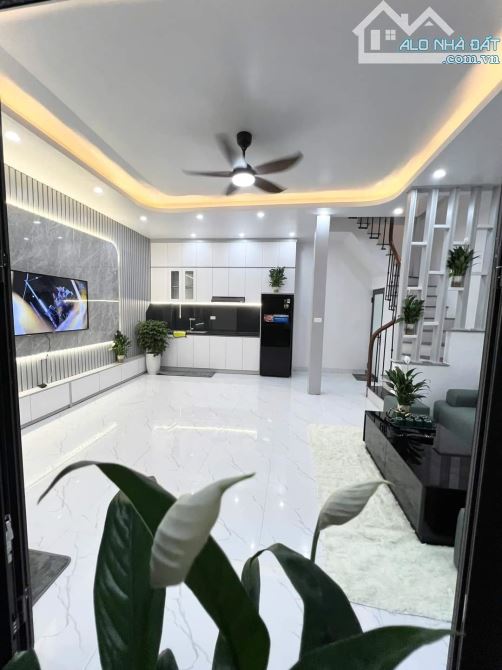 Khâm Thiên tặng full nội thất gần phố nhỉnh 6 tỷ. Nhanh tay - 1