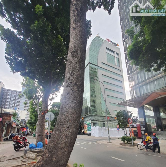 Tòa nhà trung tâm Quận 1. Nguyễn Đình Chiểu 5000m2 sàn. Dòng tiền cao - 1