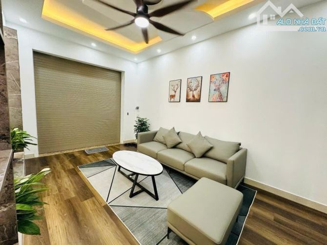 BÁN NHÀ MINH KHAI - 30M2 x 5 TẦNG NHÀ MỚI ĐẸP - VÀI BƯỚC RA OTO - GIÁ 5.58 TỶ - 1