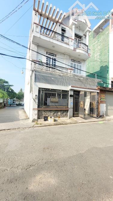 Nhà 7x15m Đúc 2 Lầu Gốc 2 Mặt Tiền Hẻm Đường Nguyễn Thị Sáu Hóc Môn Giá 6.9 Tỷ, SHR - 1