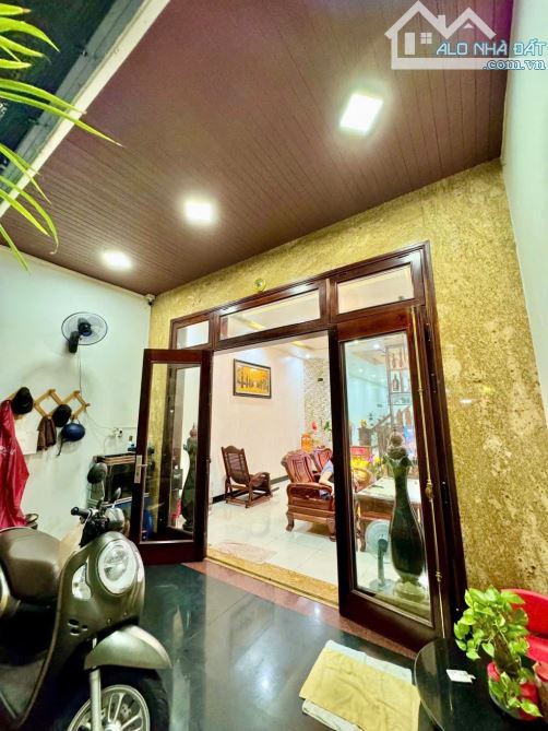 BÁN NHÀ 3 TẦNG MẶT TIỀN ĐƯỜNG TỐNG DUY TÂN- HOÀ MINH- DT 100M2 - CHỈ HƠN 4 TỶ- GẦN BIỂN - 1