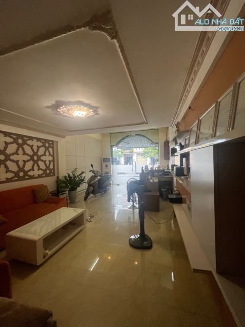 Mặt tiền kinh doanh Tạ Quang Bửu 4x20 80m2 chỉ 18 tỷ - 2