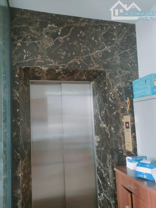 Nhà đệp ở luôn Bùi Xương Trạch Thanh Xuân. DT83m, 6 tầng, MT6m Giá 18 tỷ - 2
