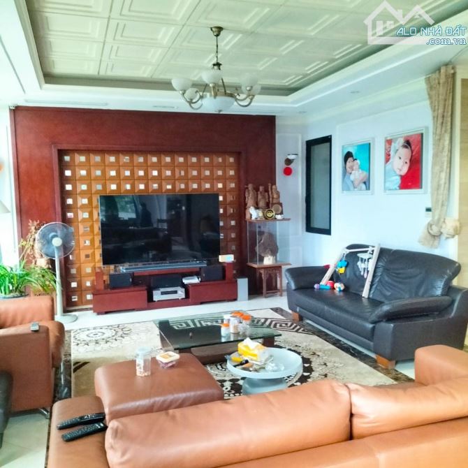 Siêu phẩm mặt phố Âu Cơ Tây Hồ. DT355m, 6 tầng MT16m Giá 135 tỷ thỏa thuận - 2