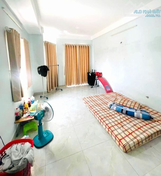 BÁN NHÀ DƯơNG BÁ TRẠC, QUẬN 8, ( 4M x 20M ), NHỈNH 6.X TỶ - 2