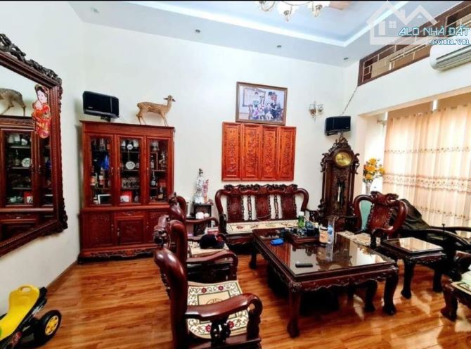 BÁN NHÀ MẶT ĐƯỜNG KHƯƠNG TRUNG. 70M2 - 4 TẦNG, KINH DOANH, VỈA HÈ RỘNG. - 2