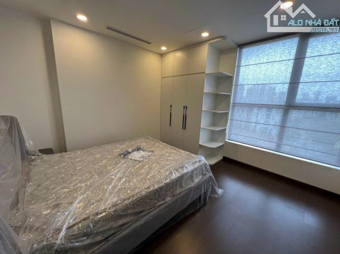 Cho thuê căn góc Luxury Park View Cầu Giấy 110m 3 ngủ hướng mát đồ cao cấp giá chỉ 23tr - 2