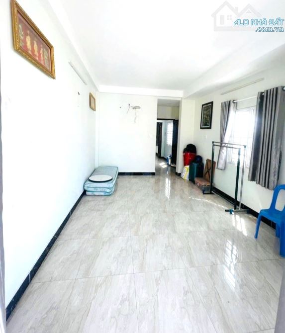 BÁN NHÀ DƯơNG BÁ TRẠC, QUẬN 8, ( 4M x 20M ), NHỈNH 6.X TỶ - 3