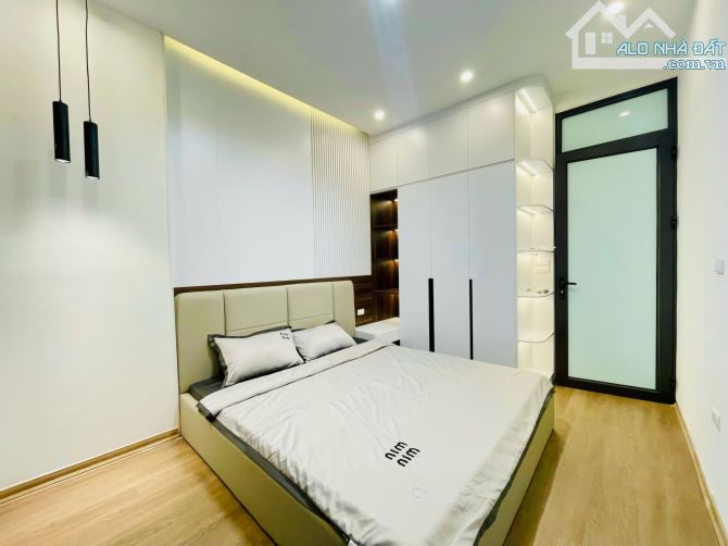 BÁN NHÀ MẶT PHỐ VIP HOÀNG VĂN THÁI – 38M2*4TẦNG – KINH DOANH SẦM UẤT, NỘI THẤT NHẬP KHẨU - 3