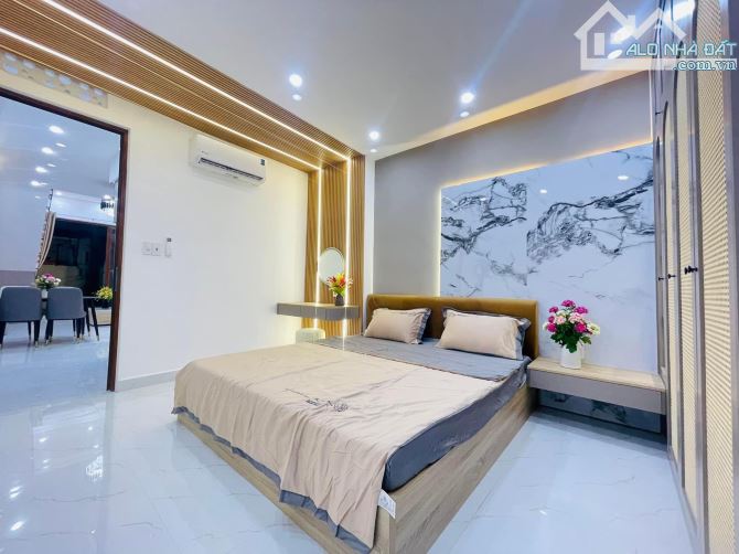 Bán nhà sau lưng mặt tiền Trần Cao Vân, Full nội thất, DT 50m2 Chỉ 2tỷ950 - 4