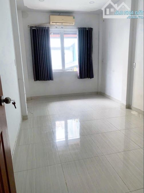 🏡NGAY TRƯỜNG SA Q.TB-36M2-HẺM ĐẸP THOÁNG-3 TẦNG MỚI ĐẸP-GIÁ CHỈ 5,8 TỶ, TL - 4